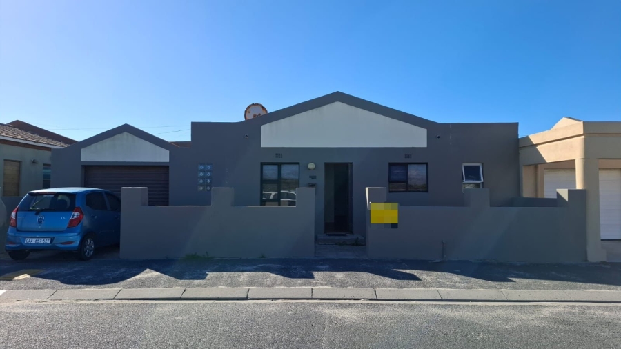 3 Bedroom Property for Sale in Strandfontein Western Cape